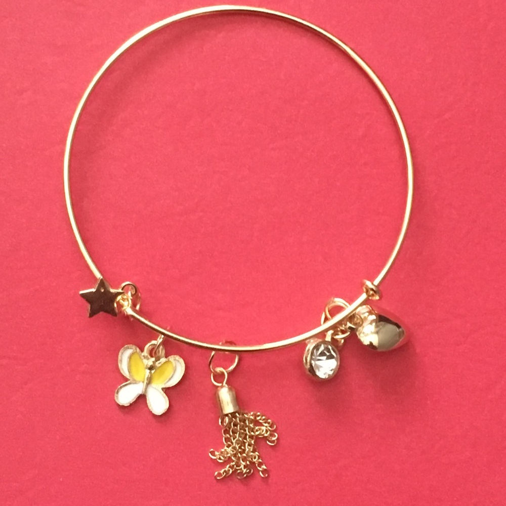 Beautiful Bangle Charm Gold Bracelet. NEW - Picture 2 of 3